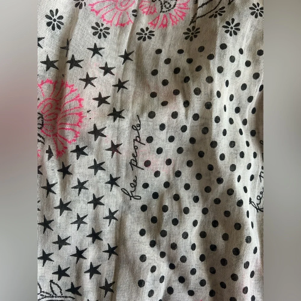 Free People Boho Floral Star Tote Chic, Lightweight & Eco-Friendly